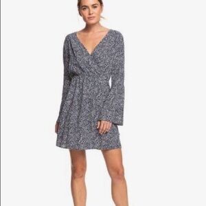 ROXY Blind Dreams Deep Vneck Faux Wrap In Mood Indigo Chaos Size Medium